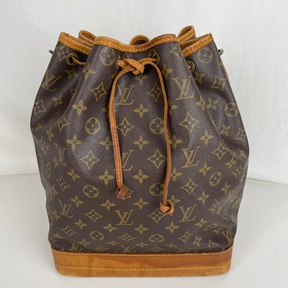 LOUIS VUITTON Pre Owned Monogram Canvas Noe Large Shoulder Bag